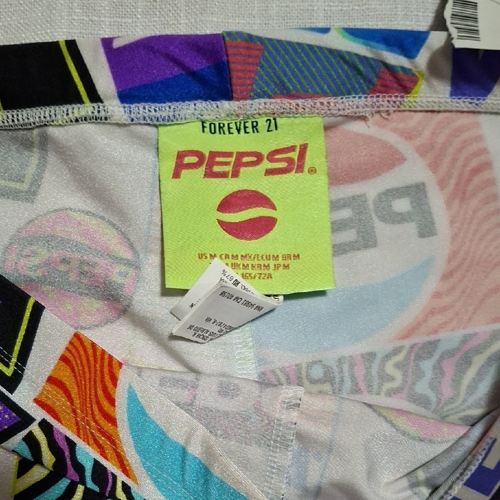 NWT Pepsi Multicolor Logo Panel Biker Shorts Size M - Picture 2 of 7